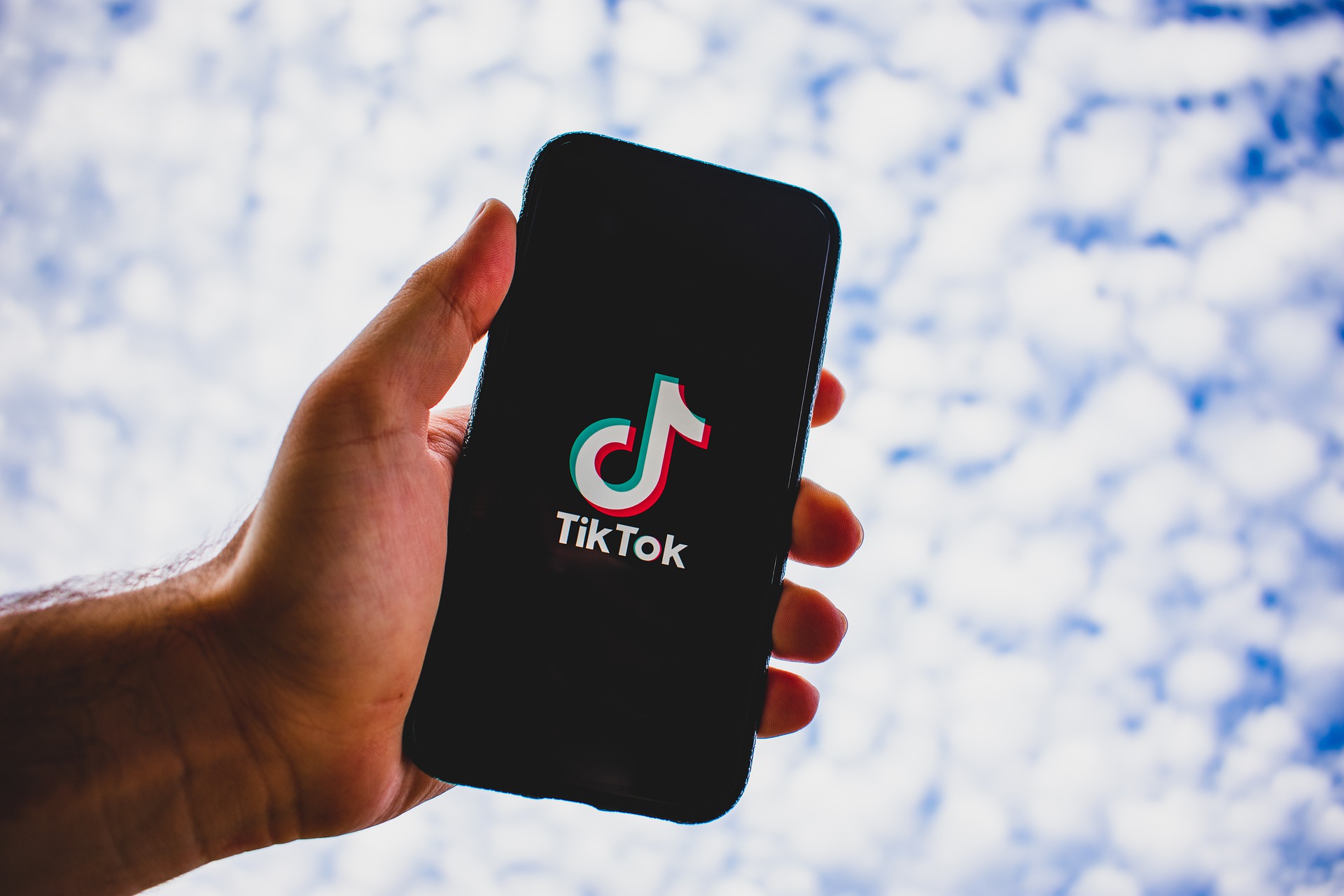 TikTok: Η Κίνα προτιμά να το κλείσει και όχι να το πουλήσει σε αμερικανική εταιρεία