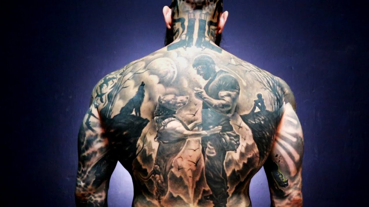Τατουάζ σε όλη την πλάτη – το ταξίδι και η σημασία του