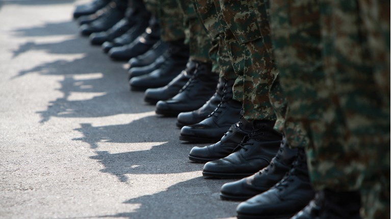 Αύξηση στρατιωτικής θητείας: Από πότε ξεκινά – Δηλώσεις Παναγιωτόπουλου