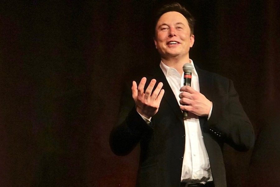 Elon Musk: Εκτόξευσε την μετοχή εταιρείας με μόλις δυο λέξεις