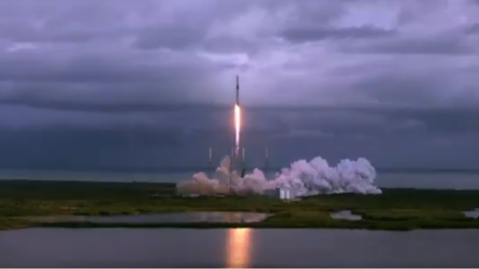 SpaceX: Νέο παγκόσμιο ρεκόρ ταυτόχρονης εκτόξευσης 143 δορυφόρων (βίντεο)